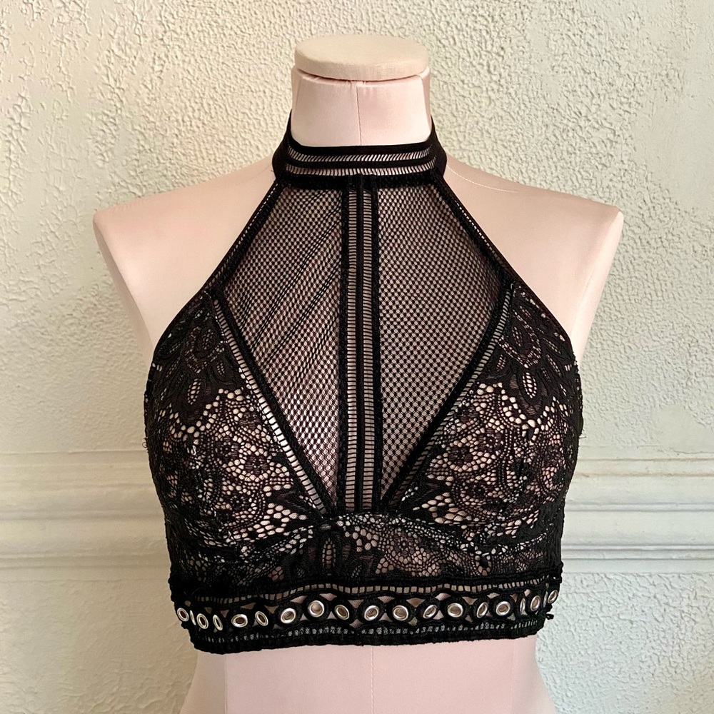 Victoria’s Secret Mesh Lace Bralette Size M! 🕷🕸